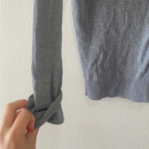 Merona Heather Gray V-Neck Shirt - Picture 7 of 11